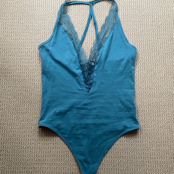 Express Teal Lace Body Suit - Picture 4 of 6